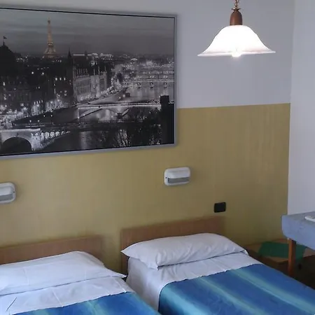 Paradise Hotel Bruzolo