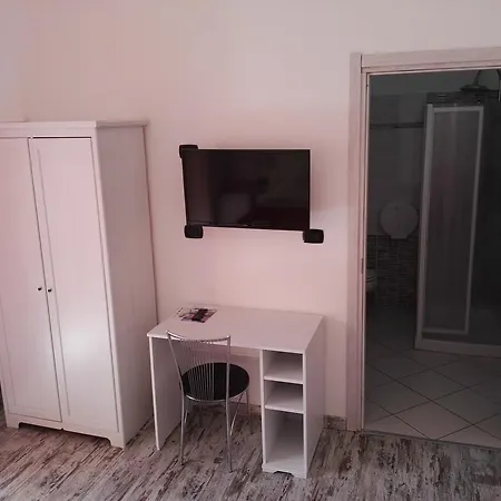 Отель Paradise Бруцоло
