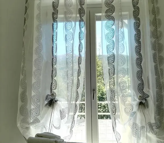 מלון Paradise 3*